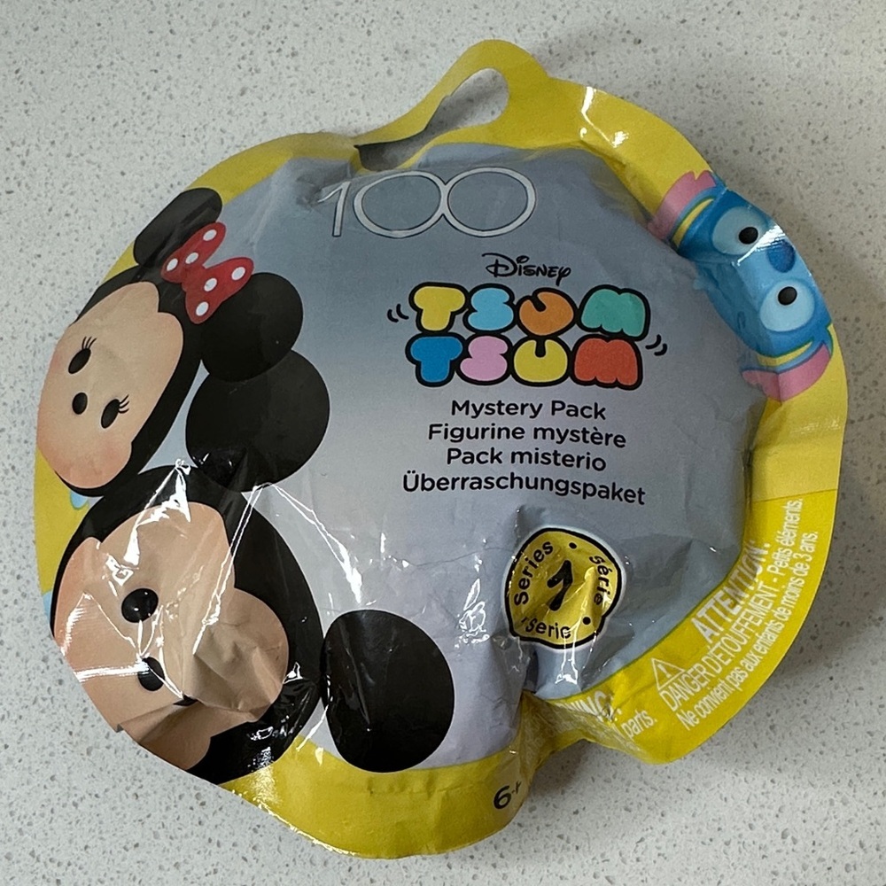 🏰 Disney 100 Tsum Tsum Mystery Pack – Collectible Mini Figurine Series 1